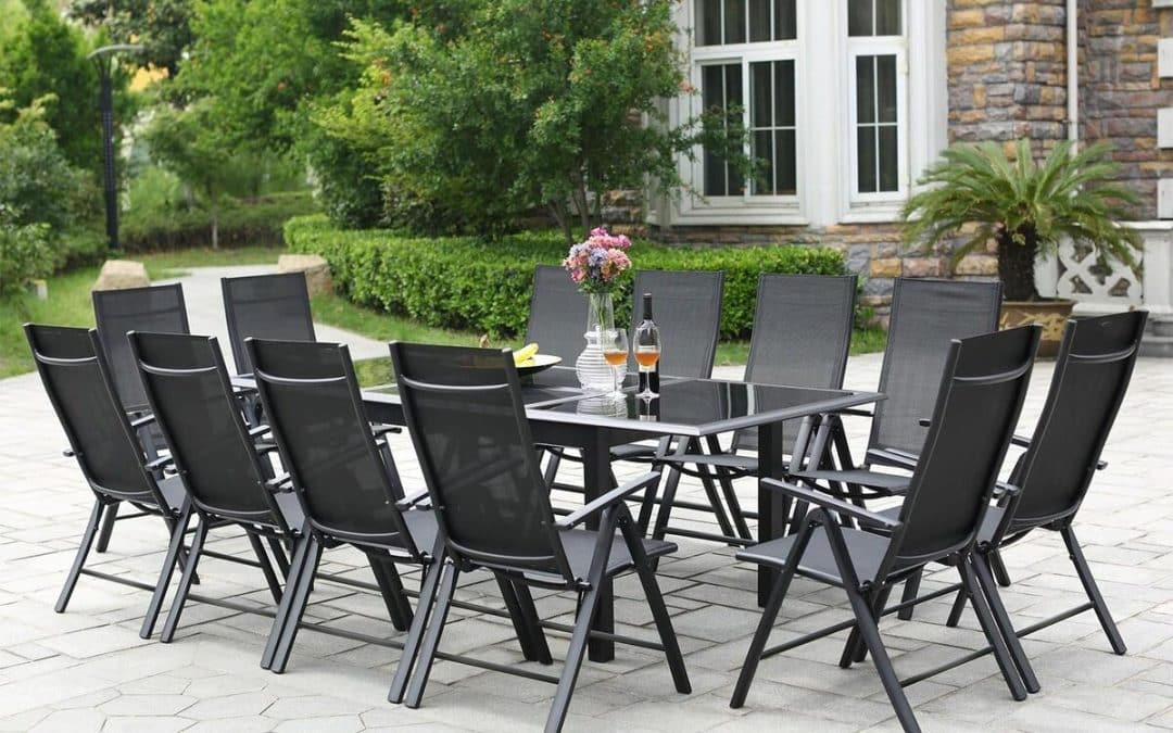 Test du salon de jardin aluminium Concept Usine Ravenne : table extensible et chaises pliables élégantes