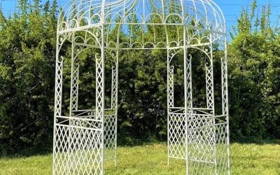 Avis tonnelle pergola L&rsquo;Héritier du Temps : charme et élégance en métal blanc