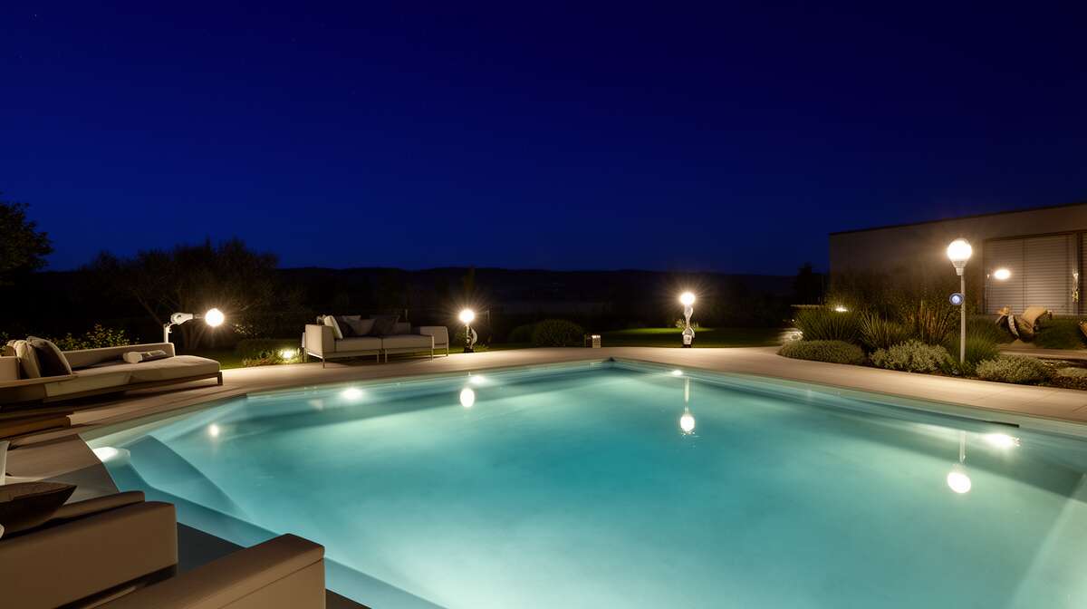 Comprendre l'importance de l'&eacute;clairage de piscine